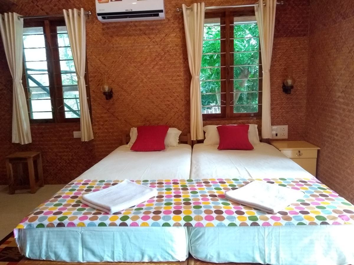 Coconut Garden Apartment Cherai Beach Exterior photo